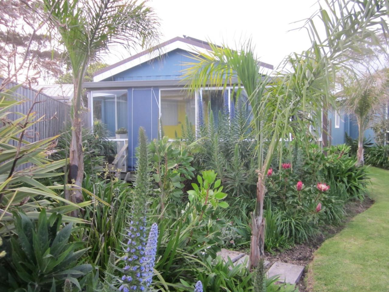 Lakes Entrance Waterfront Cottages With King Beds Exterior photo